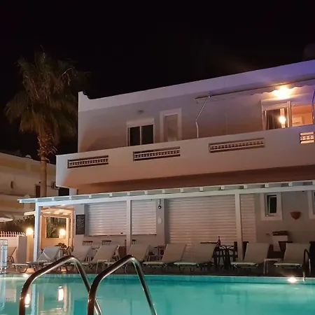 Dinos Pool Appartamento *